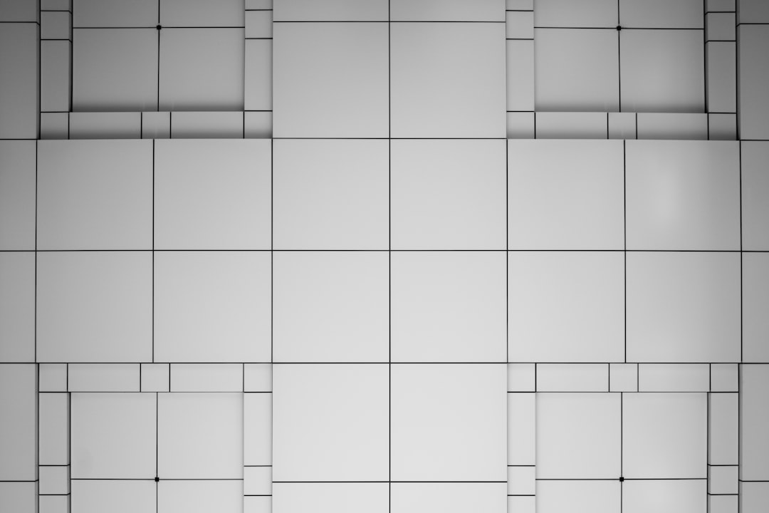 【n8n】バージョン 2025-12-04 リリース！安定性と信頼性の向上【2025年最新】 - a black and white photo of a tiled wall