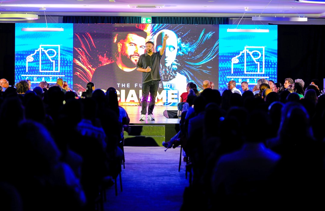 【Kiro】エンタープライズAI管理とチャット機能強化！最新リリース解説 - Digital marketing expert speaks on the future of social media and AI at a packed industry conference. This event blends thought leadership with actionable insights.