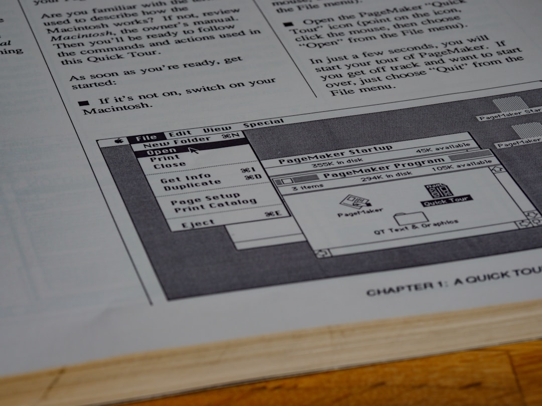 Geminiの文書理解能力がビジネスを変革：PDF・画像・スキャン文書の高度活用術 - early mac, macintosh, macintosh plus, desktop publishing, 1986, aldus, pagemaker, page maker, pagemaker v.1, apple, apple macintosh, manual, instruction manual