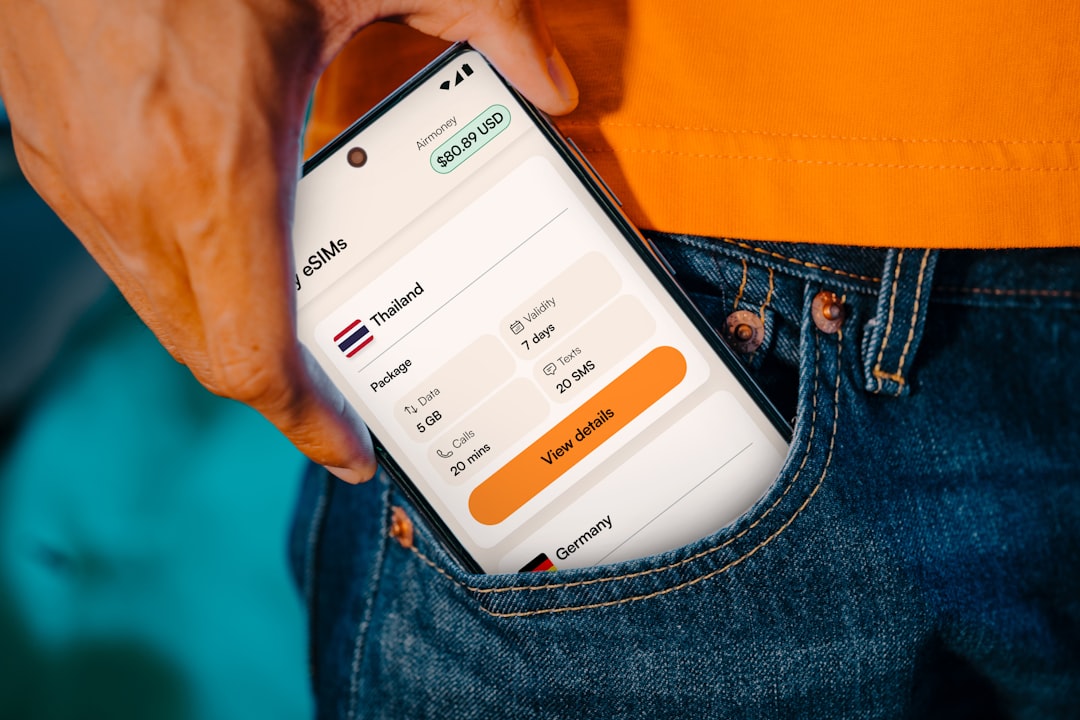 AIエージェント開発の裏側：Metaの買収阻止が示す地政学リスクと未来 - Staying connected on your Android while traveling with eSIM technology