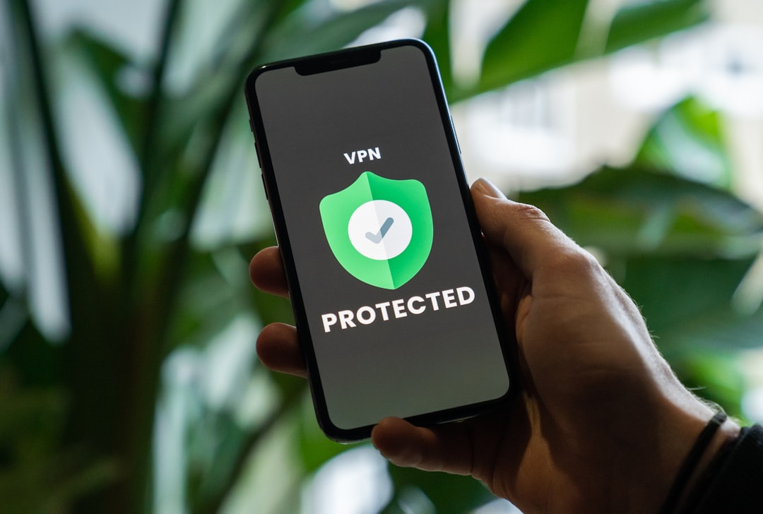 【ChatGPT】プライバシー保護強化アップデート！最新機能を徹底解説 - iPhone with VPN service enabled in hand