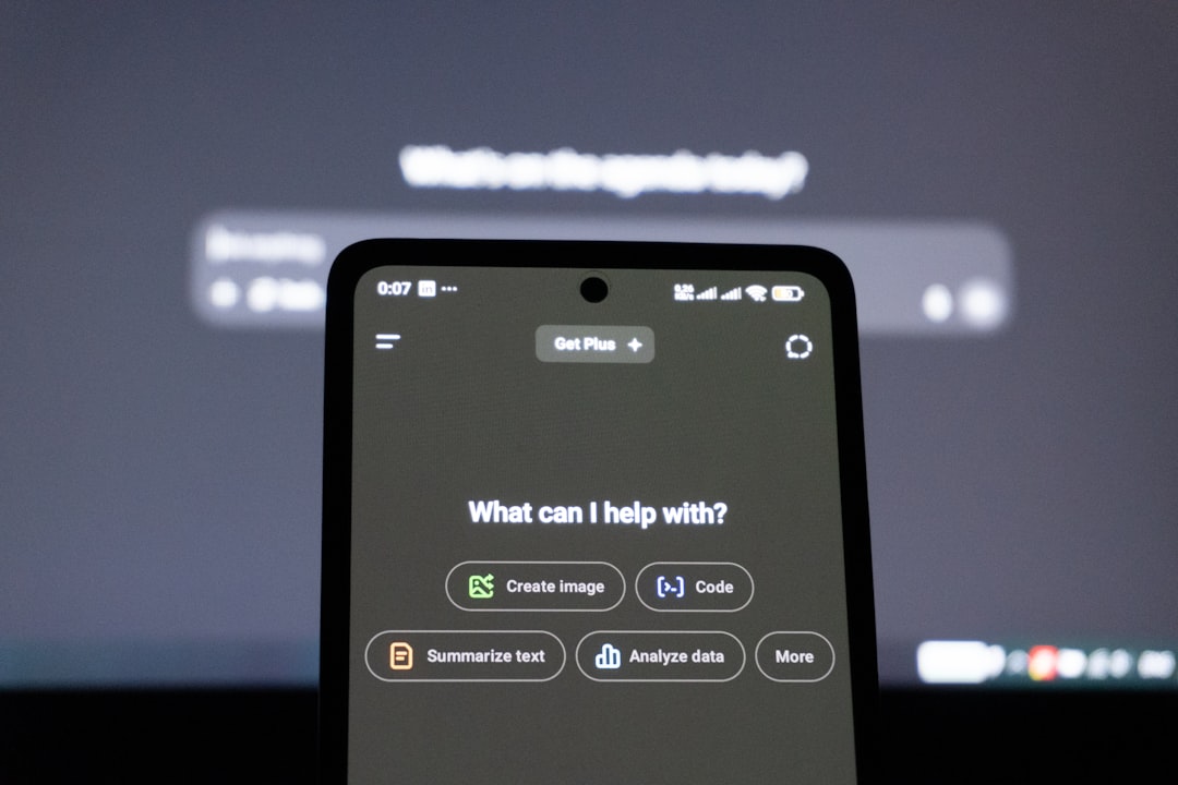 【Kiro】最新アップデート！会話の分岐と推論レベル調整機能を追加 - Smartphone screen displays ai assistant options.