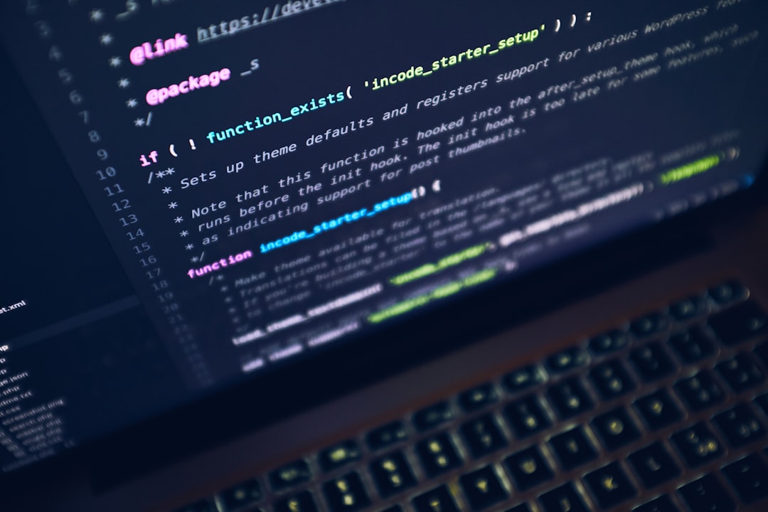 【Kiro】最新アップデート！セッション検索強化とV2エンジン対応を解説 - Code on a laptop screen